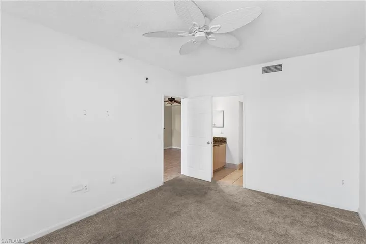 1130  Reserve  WAY, Naples, FL 34105