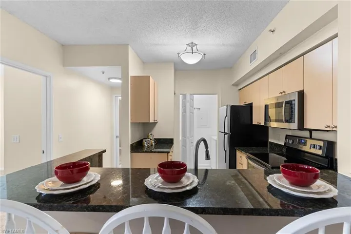 1130  Reserve  WAY, Naples, FL 34105