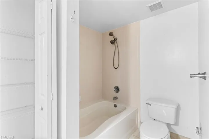 1130  Reserve  WAY, Naples, FL 34105