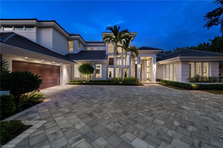 Welcome to the ultimate residence in the Estates at Grey Oaks.
