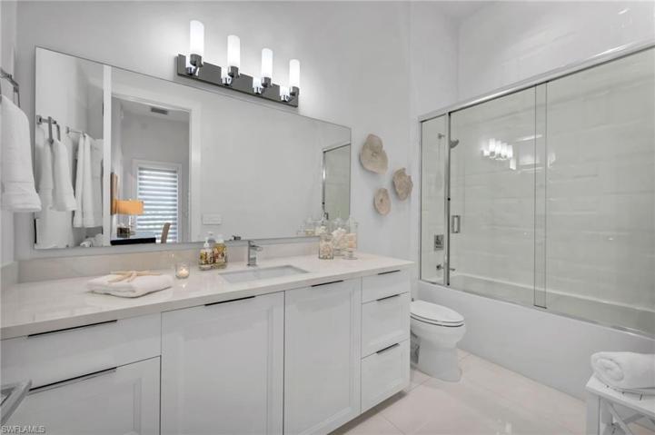 Your guests will appreciate their Spa bathrooms and plenty of space.