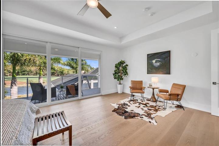 ...and plenty of space to relax and perhaps catch up on their reading or emails, whether in their sitting area inside or out...