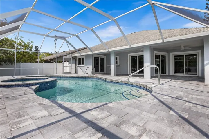 3478  14th N ST, Naples, FL 34103