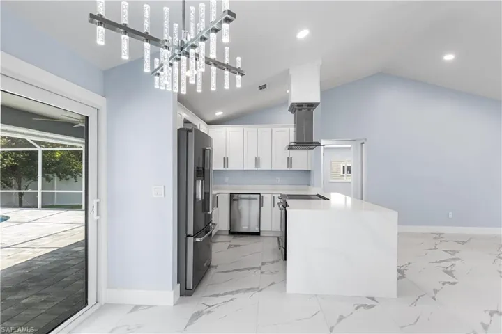 3478  14th N ST, Naples, FL 34103