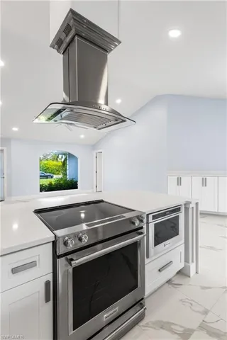 3478  14th N ST, Naples, FL 34103