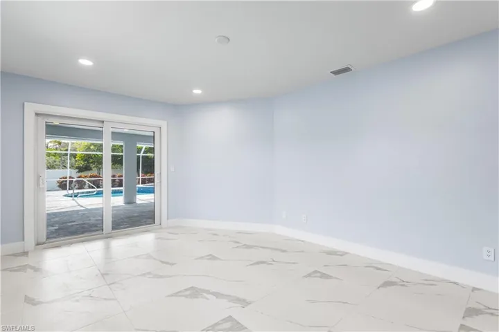 3478  14th N ST, Naples, FL 34103