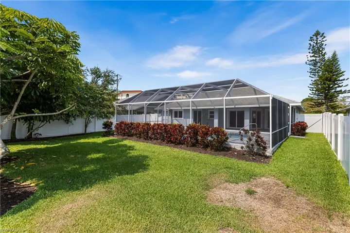 3478  14th N ST, Naples, FL 34103