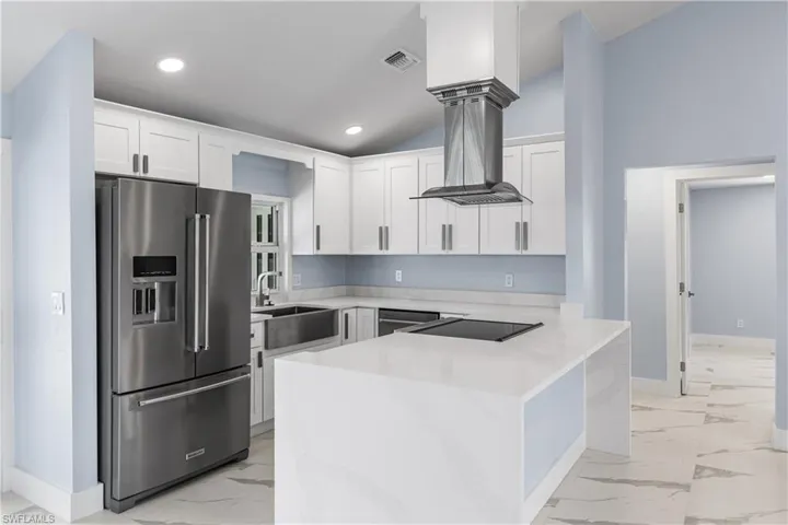 3478  14th N ST, Naples, FL 34103