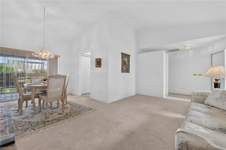 5184 Harrogate Ct, Naples, Florida 34112