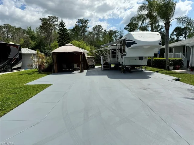 5927  Brightwood  DR, Fort Myers, FL 33905