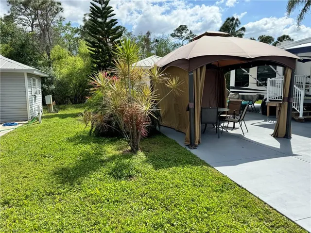 5927  Brightwood  DR, Fort Myers, FL 33905