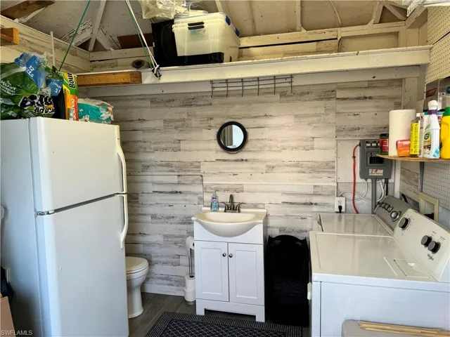 5927  Brightwood  DR, Fort Myers, FL 33905
