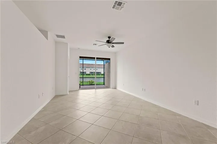 2637  Vine  AVE, Naples, FL 34120