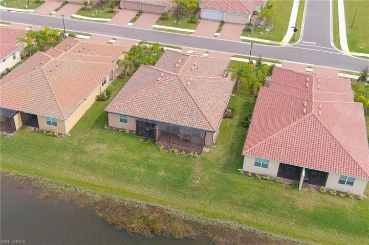 2637  Vine  AVE, Naples, FL 34120