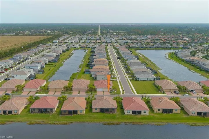 2637  Vine  AVE, Naples, FL 34120