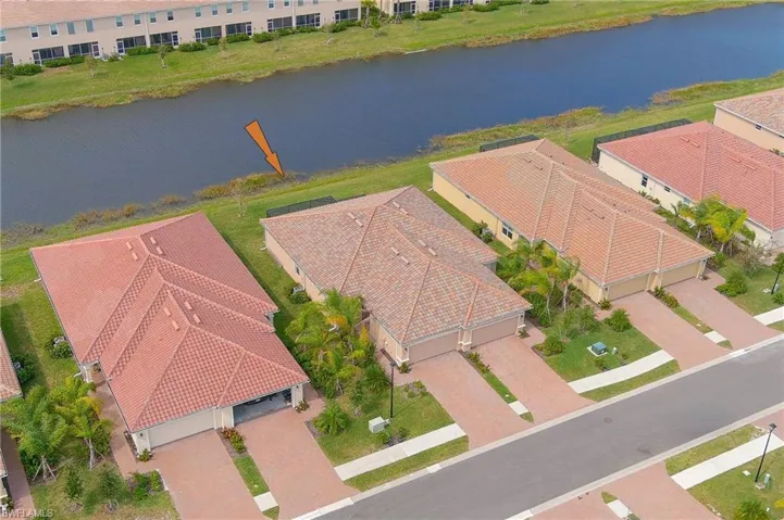 2637  Vine  AVE, Naples, FL 34120