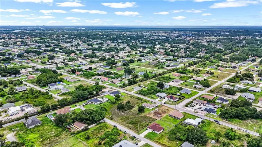 4212 9th St Sw, Lehigh Acres, Florida 33976