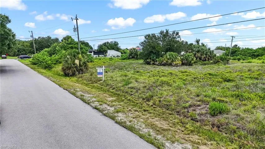 4212 9th St Sw, Lehigh Acres, Florida 33976