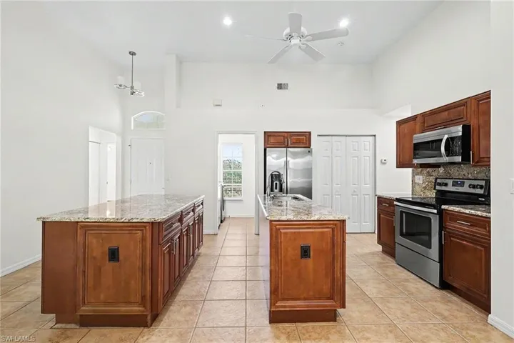 6643 Craven Hill Way, Naples, Florida 34104
