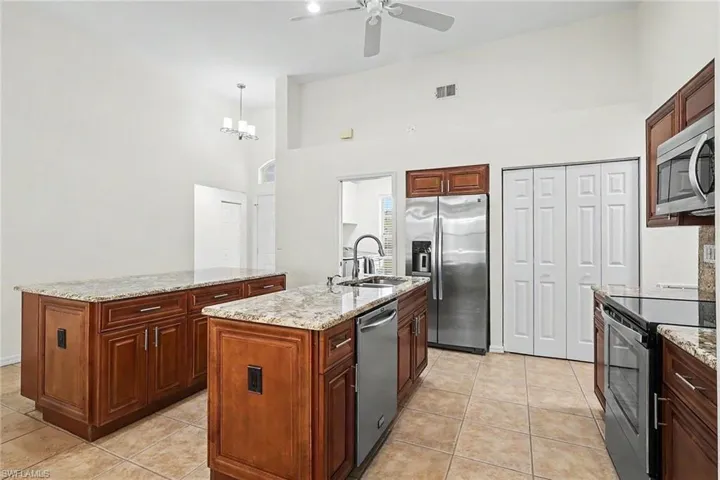 6643 Craven Hill Way, Naples, Florida 34104