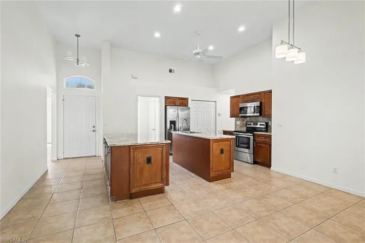 6643 Craven Hill Way, Naples, Florida 34104