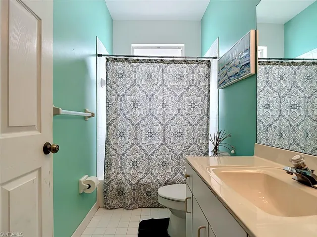 19372  Silver Oak  DR, Estero, FL 33967