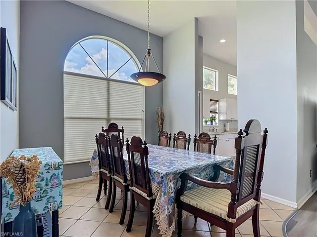 19372  Silver Oak  DR, Estero, FL 33967