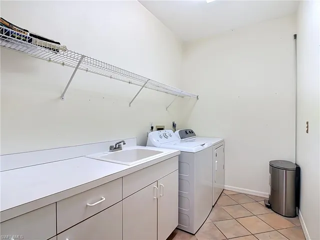 19372 Silver Oak Dr, Estero, Florida 33967