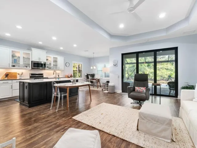7671  Cypress Walk  DR, Fort Myers, FL 33966