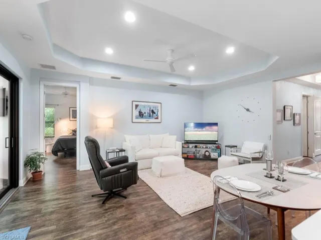 7671  Cypress Walk  DR, Fort Myers, FL 33966