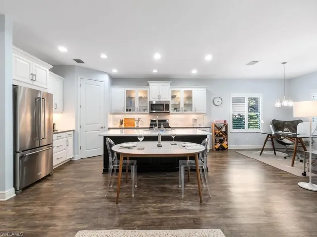 7671  Cypress Walk  DR, Fort Myers, FL 33966