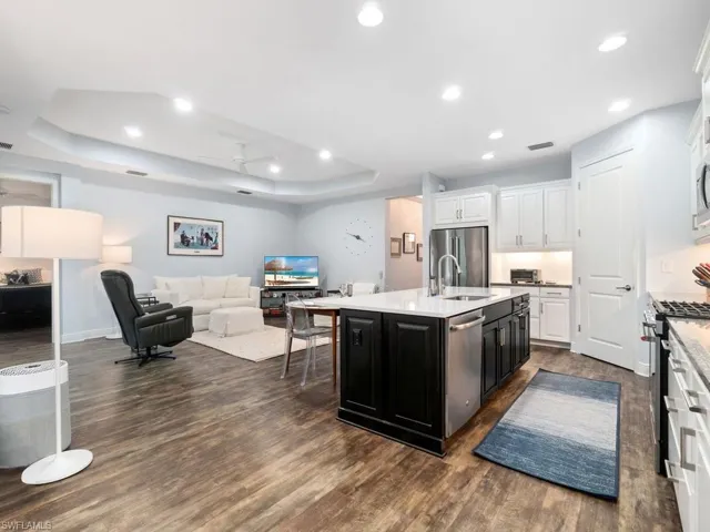 7671  Cypress Walk  DR, Fort Myers, FL 33966