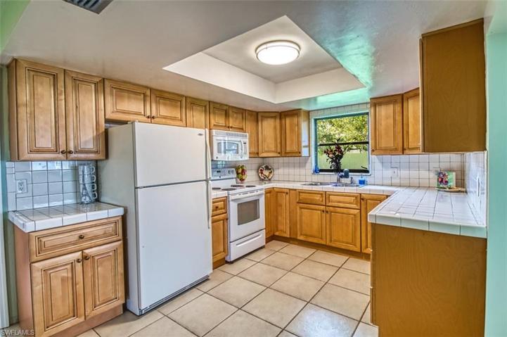2014 NE Van Loon TER, CAPE CORAL FL 33909
