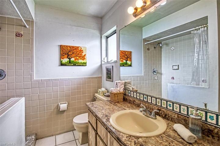 2014 NE Van Loon TER, CAPE CORAL FL 33909