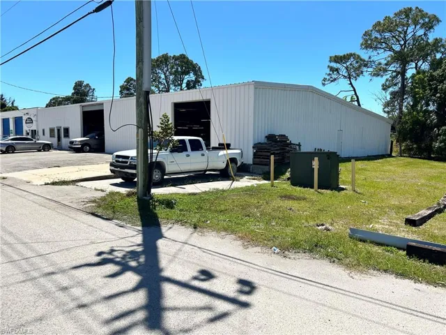 27820  Industrial  ST, Bonita Springs, FL 34135