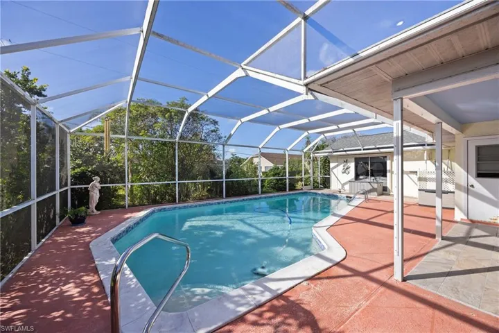 1539  Canal  ST, Lehigh Acres, FL 33936