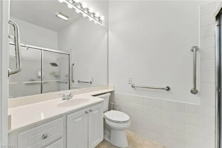 His side bathroom