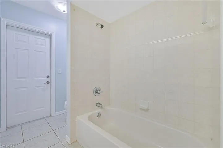 1318 SE 21st  LN, Cape Coral, FL 33990
