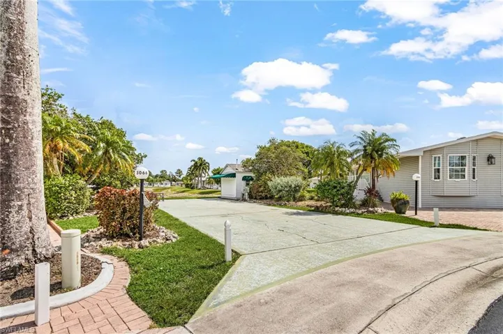 3066 Waterview Pt, Naples, Florida 34120