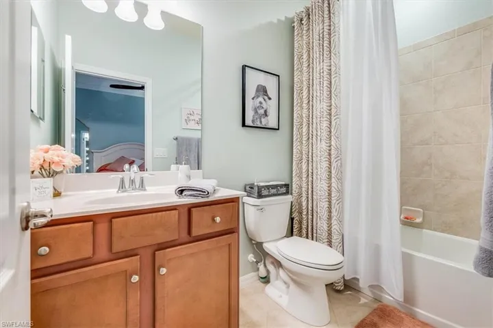 En Suite bathroom