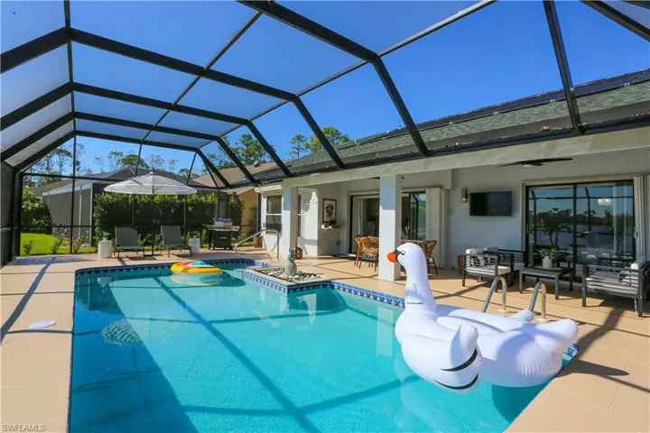 1394 Monarch Cir, Naples, Florida 34116