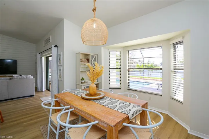 1394 Monarch Cir, Naples, Florida 34116