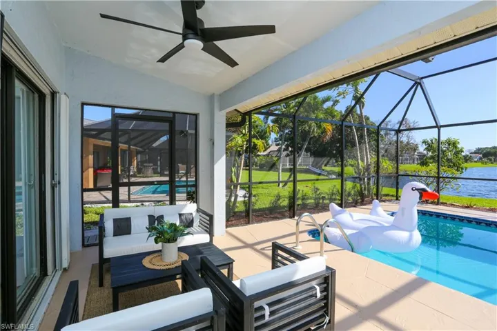 1394 Monarch Cir, Naples, Florida 34116