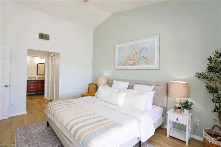 1394 Monarch Cir, Naples, Florida 34116