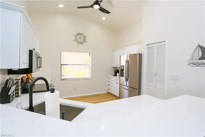 1394 Monarch Cir, Naples, Florida 34116