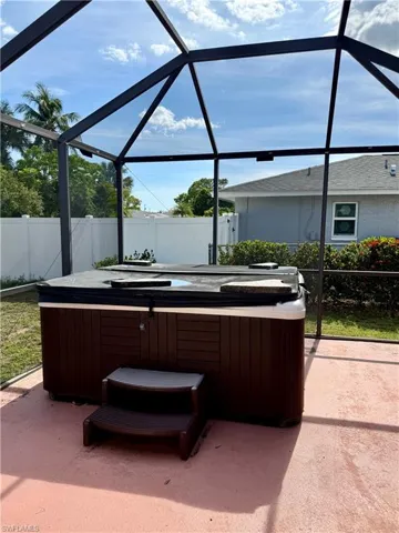 1204 Se 15th St, Cape Coral, Florida 33990