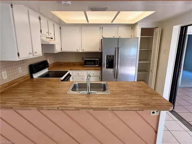 1204 Se 15th St, Cape Coral, Florida 33990