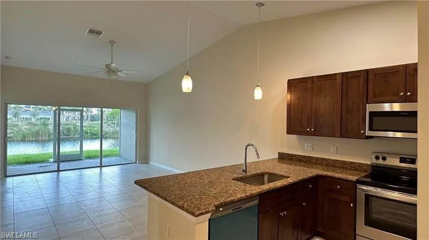 1609 Savona Pkwy W, Cape Coral, Florida 33914