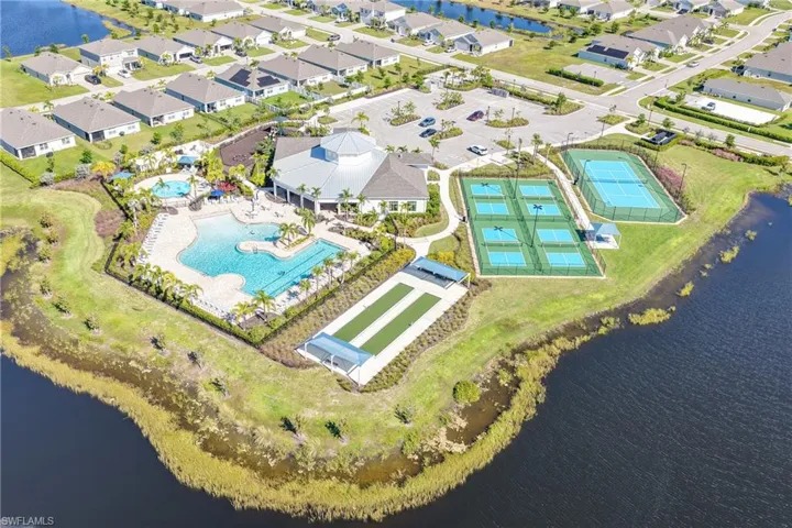 16512 Fire Coral Ln, North Fort Myers, Florida 33903