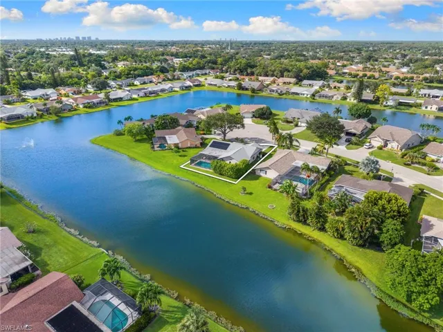 3424  Anton  CT, Naples, FL 34109